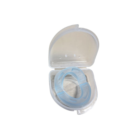 מגן שיניים לשמירה על אוויר נשימה